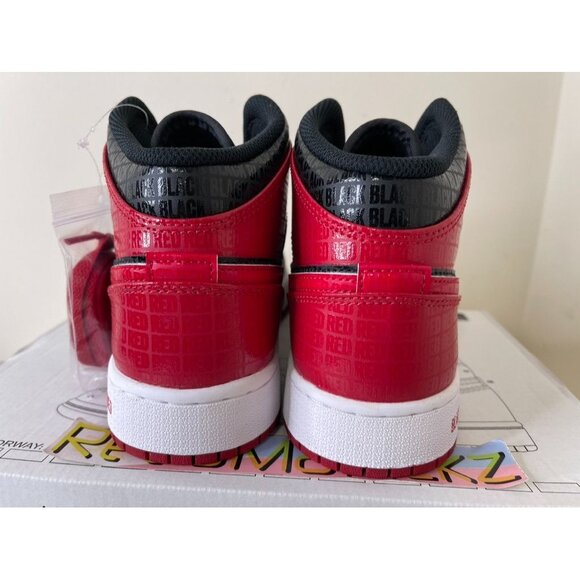 Jordan 1 MID SS Bred Black Red Text GS Grade School Youth DM9650 001 - Picture 4 of 5